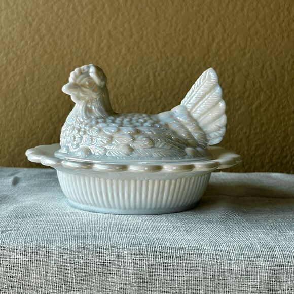 Vintage Mosser Glass Milk Glass Carnival Hen on Nest Dish – USA Made - Picture 8 of 8
